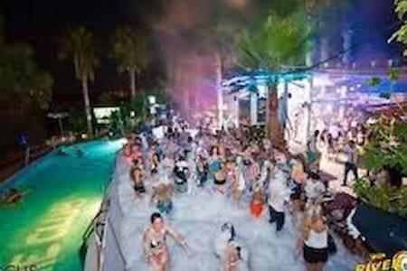Freminore Sky Aprtments Ayia Napa Exteriér fotografie